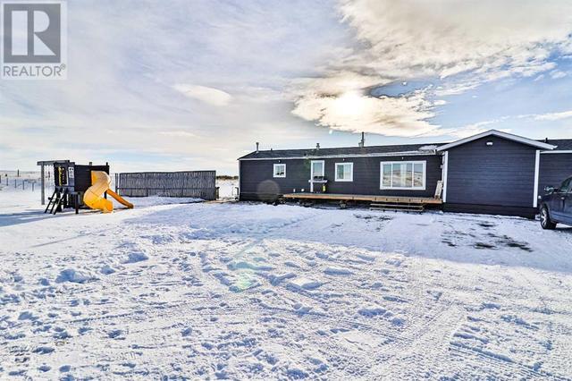 251079 Twp Rd 23a, House other with 3 bedrooms, 2 bathrooms and null parking in Cardston County AB | Image 1