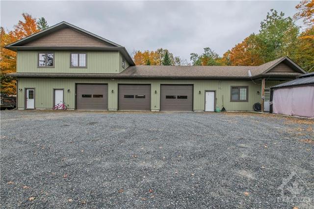144 10 Concession Darling Road, House detached with 3 bedrooms, 2 bathrooms and 20 parking in Lanark Highlands ON | Image 1