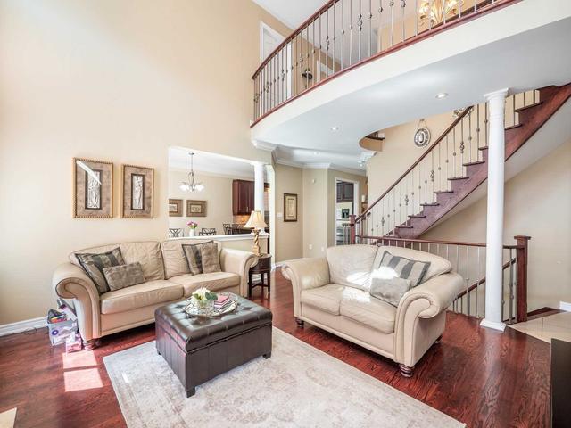 31 Johncrest Way, House detached with 4 bedrooms, 3 bathrooms and 6 parking in Vaughan ON | Image 9