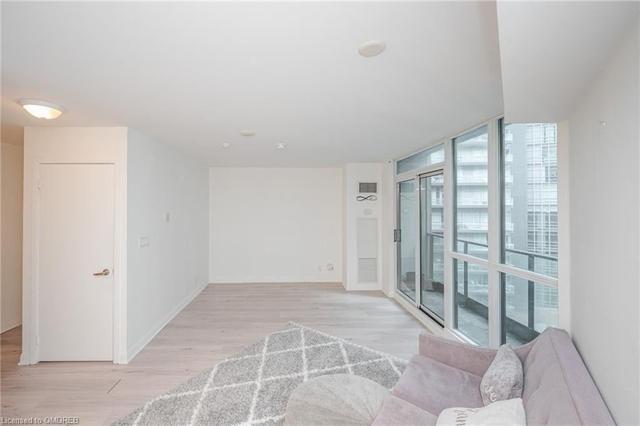 731 - 600 Fleet St, Condo with 0 bedrooms, 1 bathrooms and 1 parking in Toronto ON | Image 2