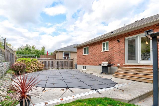 43 Erika Crt, House detached with 3 bedrooms, 3 bathrooms and 4 parking in Kitchener ON | Image 30