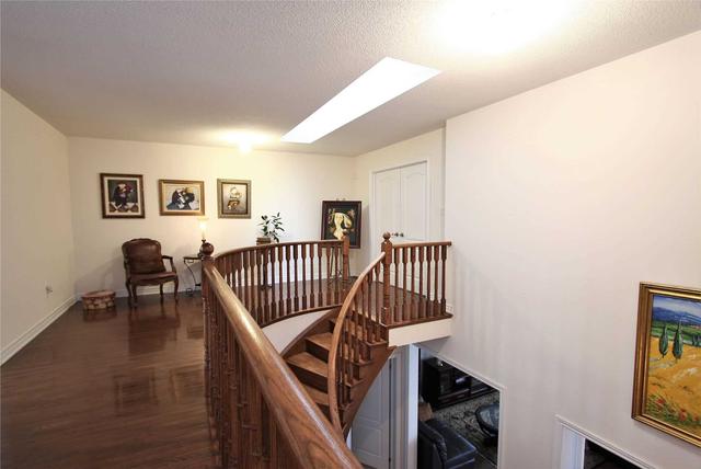 125 Leameadow Rd, House detached with 4 bedrooms, 5 bathrooms and 6 parking in Vaughan ON | Image 10