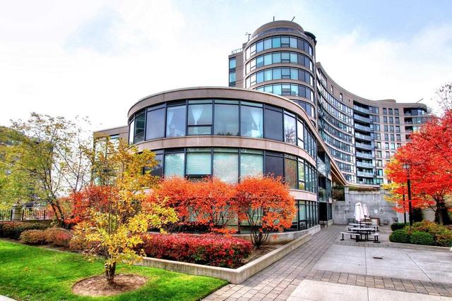 703 - 18 Valley Woods Rd, Condo with 2 bedrooms, 2 bathrooms and 1 parking in Toronto ON | Image 1