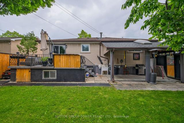 40 Lamberton Blvd, House detached with 3 bedrooms, 2 bathrooms and 4 parking in Toronto ON | Image 25