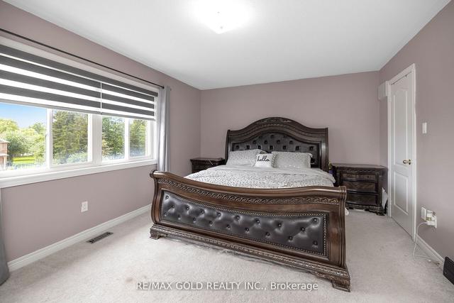 12 Torraville St W, House detached with 4 bedrooms, 6 bathrooms and 6 parking in Brampton ON | Image 11