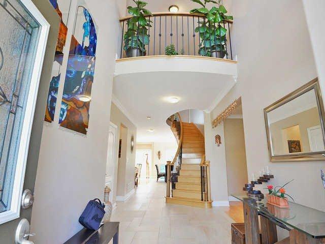 7 Adriatic Cres, House detached with 5 bedrooms, 5 bathrooms and 4 parking in Brampton ON | Image 2