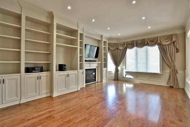 10 Cedarwood Ave, House detached with 5 bedrooms, 8 bathrooms and 4 parking in Toronto ON | Image 9
