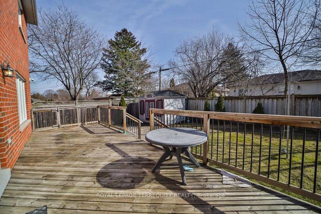 111 Brighton Ave, House detached with 4 bedrooms, 5 bathrooms and 8 parking in Toronto ON | Image 25
