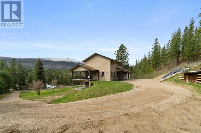 2457 Salmon River Road, House detached with 6 bedrooms, 3 bathrooms and 2 parking in Columbia Shuswap D BC | Image 95