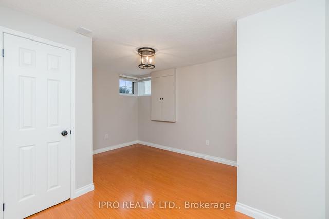 85 Springview Dr, House detached with 2 bedrooms, 2 bathrooms and 3 parking in Brampton ON | Image 30