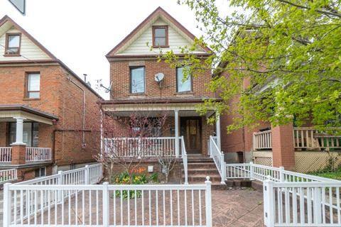 52 Lappin Ave, House detached with 4 bedrooms, 3 bathrooms and 2 parking in Toronto ON | Image 1