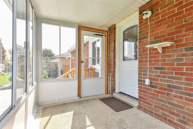 73 Christopher Dr, House detached with 2 bedrooms, 2 bathrooms and 3 parking in Cambridge ON | Image 20