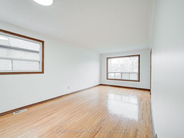 12 Arnham Rd, House detached with 3 bedrooms, 2 bathrooms and 4 parking in Toronto ON | Image 35