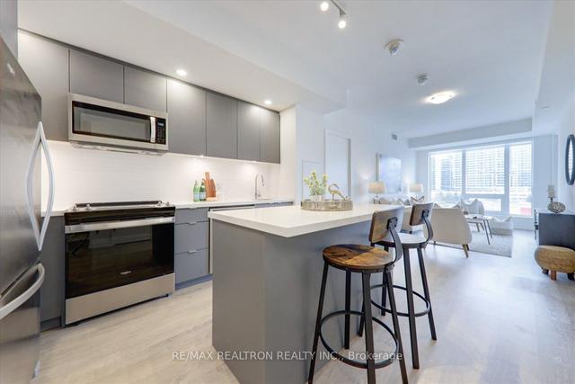 611e - 8868 Yonge St, Condo with 2 bedrooms, 2 bathrooms and 1 parking in Richmond Hill ON | Image 3