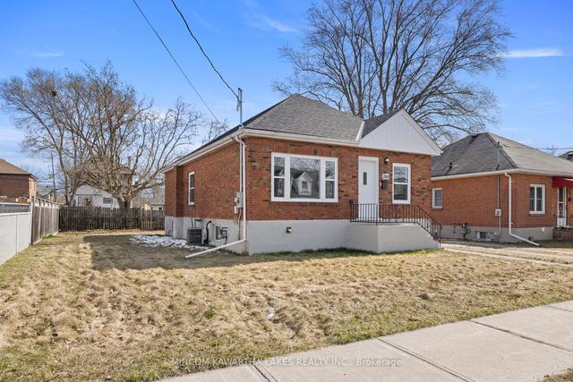 746 Payne St, House detached with 3 bedrooms, 1 bathrooms and 3 parking in Peterborough ON | Image 12