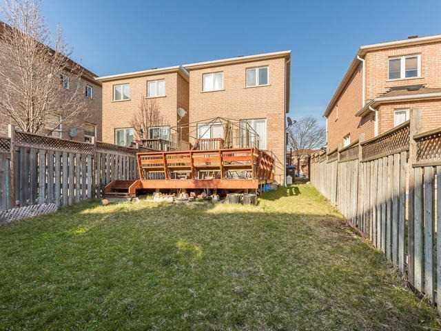7164 Para Pl, House semidetached with 3 bedrooms, 2 bathrooms and 2 parking in Mississauga ON | Image 16