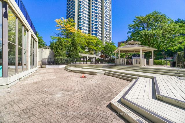 1901 - 8 Lisa St, Condo with 2 bedrooms, 2 bathrooms and 1 parking in Brampton ON | Image 31