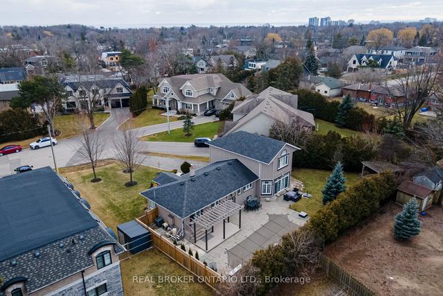 362 Small Cres, House detached with 4 bedrooms, 3 bathrooms and 10 parking in Oakville ON | Image 29