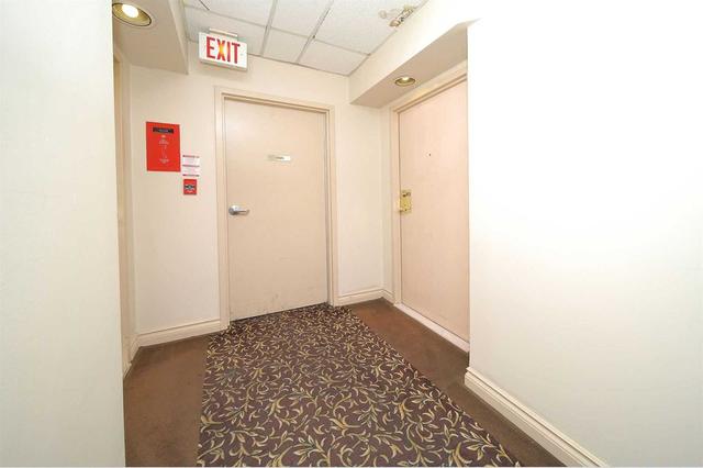 2409 - 400 Webb Dr, Condo with 2 bedrooms, 2 bathrooms and 2 parking in Mississauga ON | Image 35