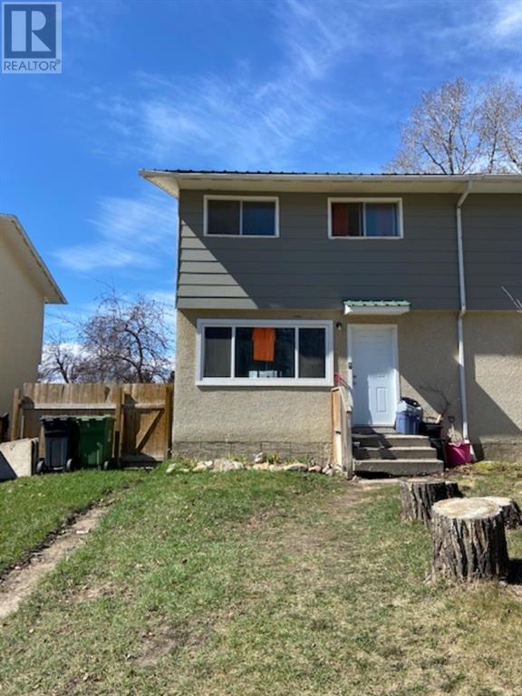 5116 56 Street, House attached with 3 bedrooms, 1 bathrooms and 2 parking in Rocky Mountain House AB | Card Image