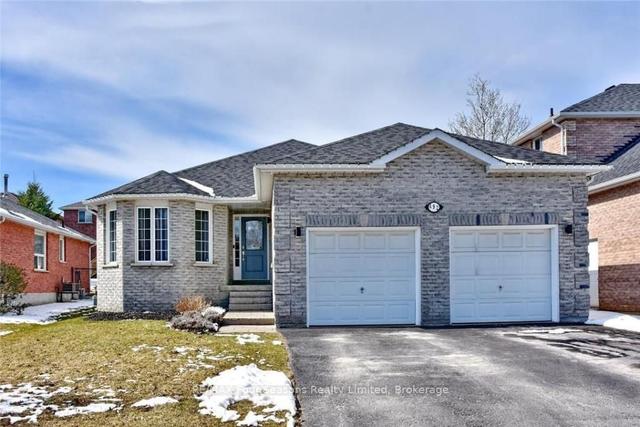 492 Ferndale Dr N, House detached with 2 bedrooms, 3 bathrooms and 3 parking in Barrie ON | Image 1