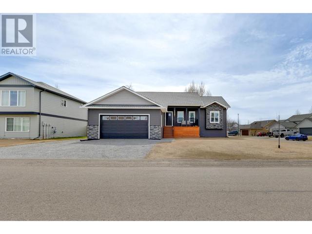 5481 Woodvalley Drive, House detached with 5 bedrooms, 4 bathrooms and null parking in Prince George BC | Image 1