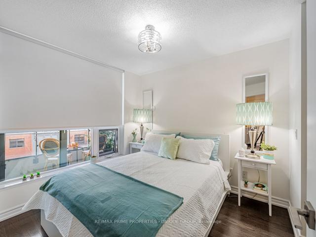 519 - 23 Glebe Rd W, Condo with 2 bedrooms, 2 bathrooms and 1 parking in Toronto ON | Image 22