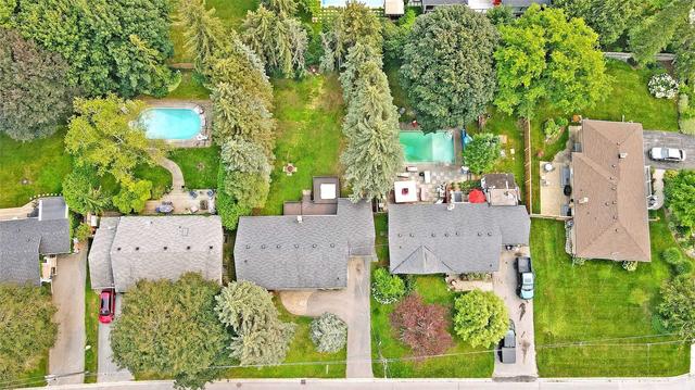 164 Park Ave, House detached with 3 bedrooms, 1 bathrooms and 3 parking in Newmarket ON | Image 1