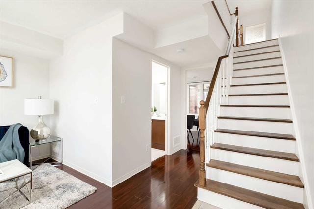 10 Jim Baird Mews, House attached with 4 bedrooms, 4 bathrooms and 1 parking in Toronto ON | Image 38