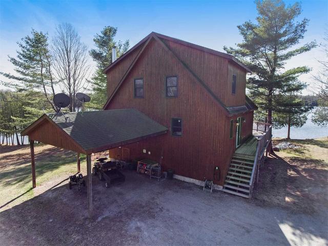 1252 Wilbur Rd, House detached with 3 bedrooms, 2 bathrooms and 10 parking in North Frontenac ON | Image 13