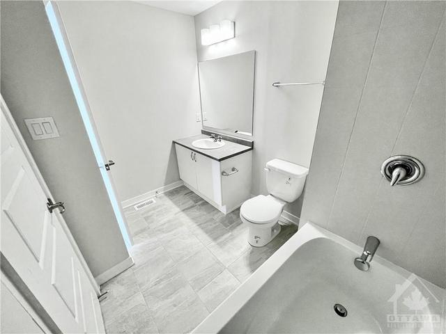 318 Parallax Private, House attached with 4 bedrooms, 3 bathrooms and 2 parking in Ottawa ON | Image 23