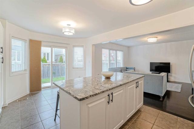 839 Etherington Way, House detached with 3 bedrooms, 3 bathrooms and 2 parking in Milton ON | Image 7