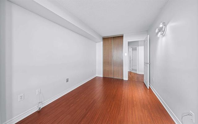 1603 - 7460 Bathurst St, Condo with 2 bedrooms, 2 bathrooms and 1 parking in Vaughan ON | Image 7