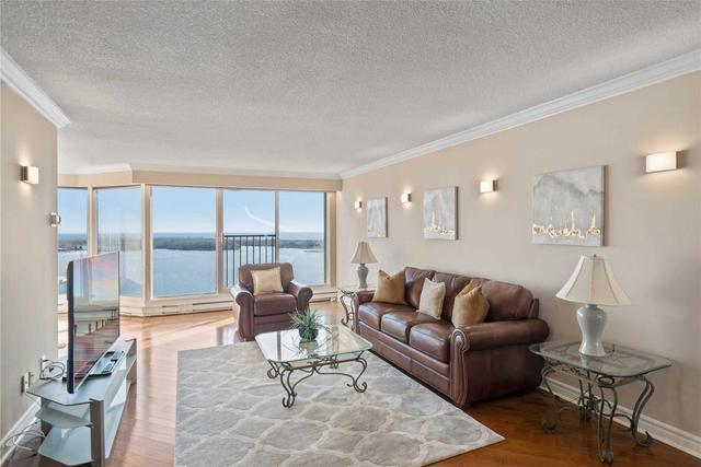 2508 - 65 Harbour Sq, Condo with 2 bedrooms, 2 bathrooms and 1 parking in Toronto ON | Image 14
