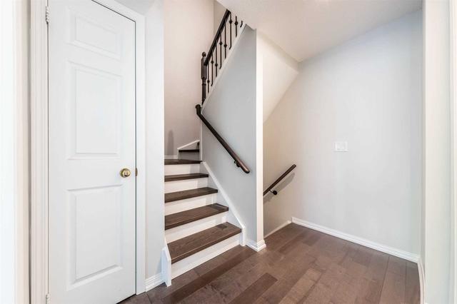 9 - 6 Cox Blvd, Townhouse with 3 bedrooms, 3 bathrooms and 2 parking in Markham ON | Image 6