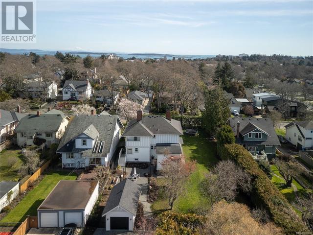 1174 Monterey Ave, House detached with 7 bedrooms, 5 bathrooms and 4 parking in Oak Bay BC | Image 62