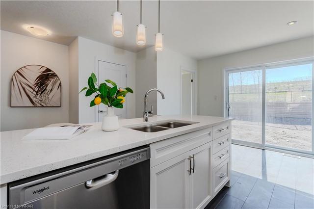 j077 - 9 Urbane Boulevard, House attached with 3 bedrooms, 2 bathrooms and 2 parking in Kitchener ON | Image 15