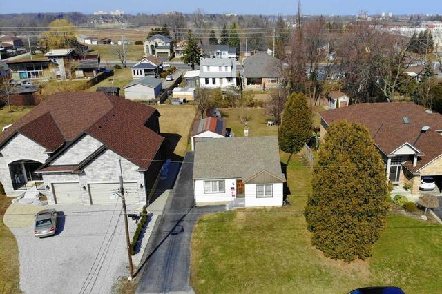 88 Kennedy Ave, House detached with 3 bedrooms, 1 bathrooms and 6 parking in Hamilton ON | Image 7