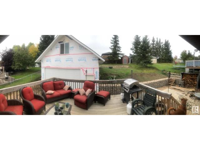 1917 Forest Dr, House detached with 5 bedrooms, 2 bathrooms and null parking in Cold Lake AB | Image 25