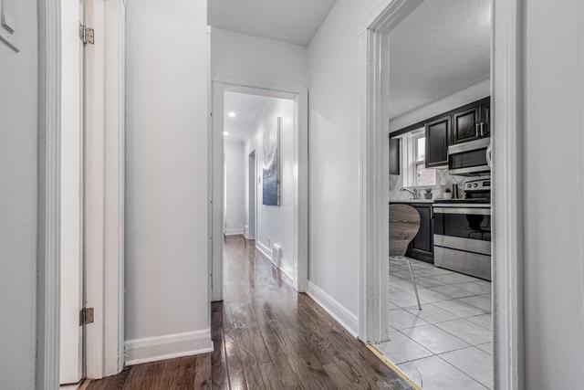 1792 Keele St, House detached with 2 bedrooms, 2 bathrooms and 3 parking in Toronto ON | Image 7