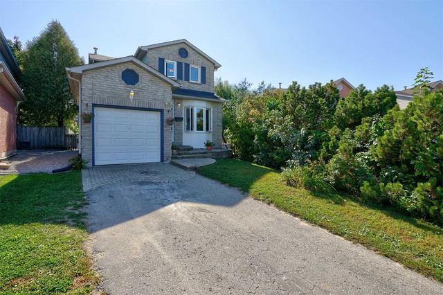 40 Hadden Cres, House detached with 3 bedrooms, 3 bathrooms and 3 parking in Barrie ON | Image 1