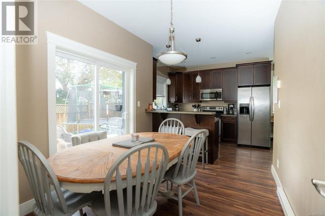1004 Paddle Run, House detached with 4 bedrooms, 4 bathrooms and 2 parking in Langford BC | Image 13
