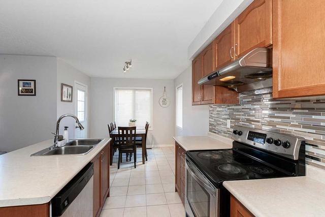 539 Nairn Circ, House semidetached with 4 bedrooms, 3 bathrooms and 2 parking in Milton ON | Image 3