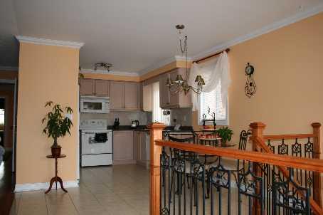 81 Bachman Dr, House detached with 3 bedrooms, 3 bathrooms and 4 parking in Vaughan ON | Image 5