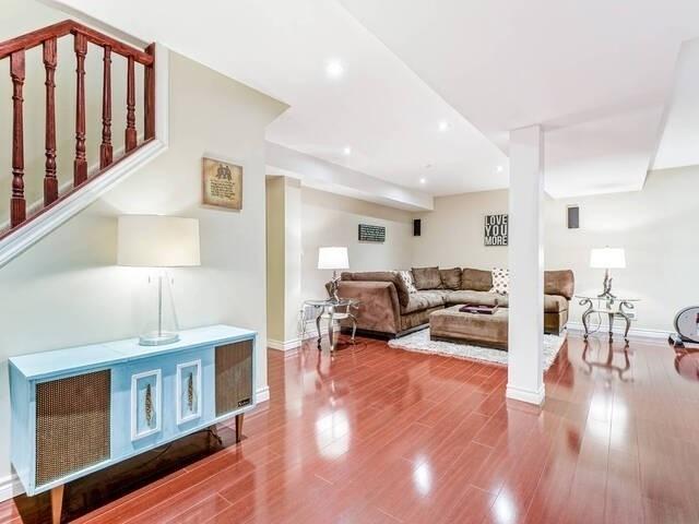 30 Belleville Dr, House detached with 4 bedrooms, 4 bathrooms and 6 parking in Brampton ON | Image 11