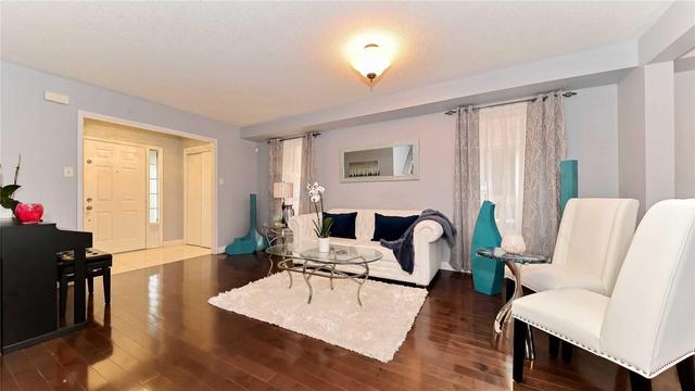 20 Allangrove Dr, House detached with 3 bedrooms, 3 bathrooms and 2 parking in Brampton ON | Image 8