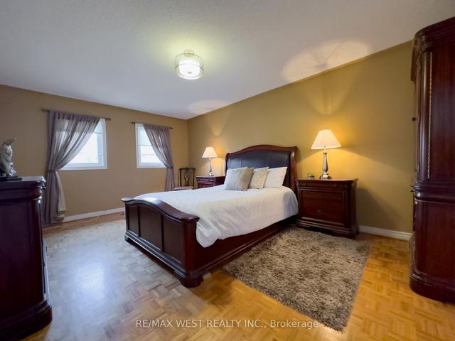 143 Colombo Cres, House detached with 3 bedrooms, 4 bathrooms and 4 parking in Vaughan ON | Image 14