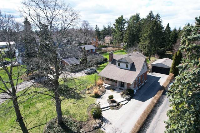 317 North Shore Blvd W, House detached with 3 bedrooms, 3 bathrooms and 9 parking in Burlington ON | Image 36