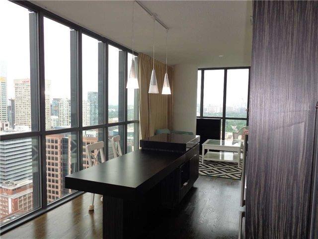 2906 - 101 Charles St E, Condo with 2 bedrooms, 2 bathrooms and 1 parking in Toronto ON | Image 2