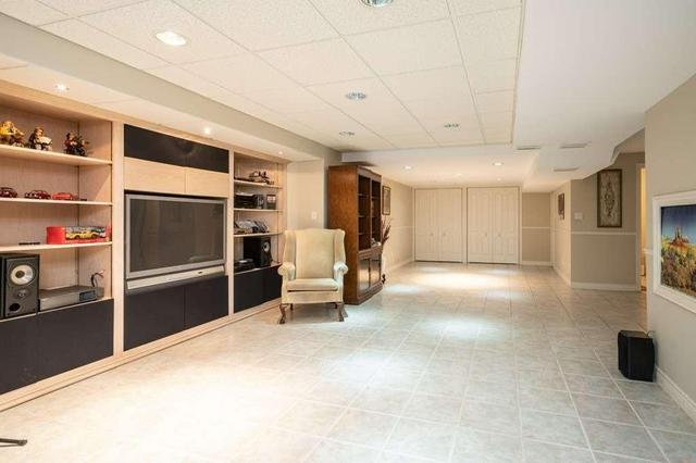 210 Roselawn Dr, House detached with 4 bedrooms, 5 bathrooms and 6 parking in Vaughan ON | Image 11